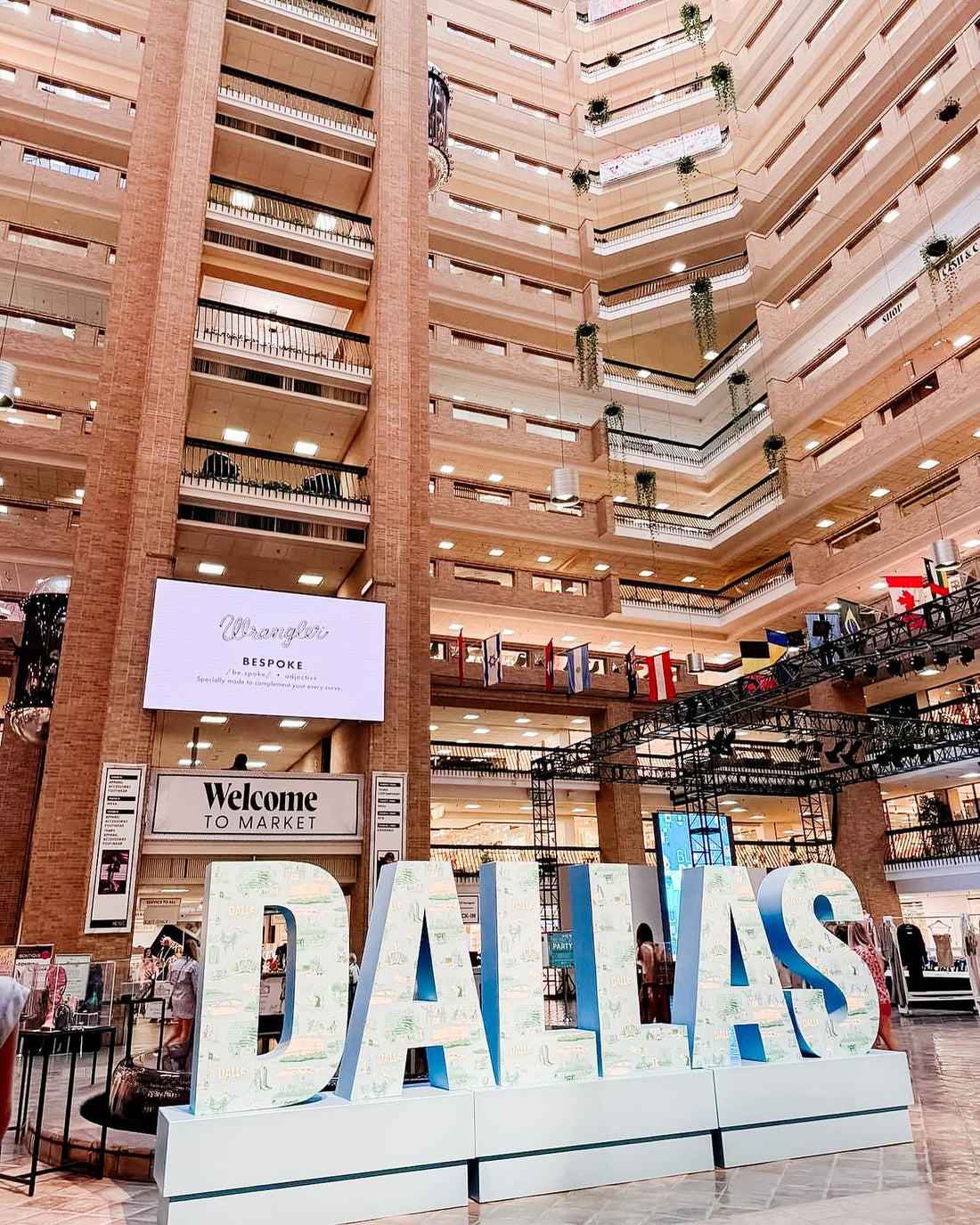 Why Independent Boutiques Choose Velvet Fawn + Buck Brothers for Mossy Oak Kids Clothing