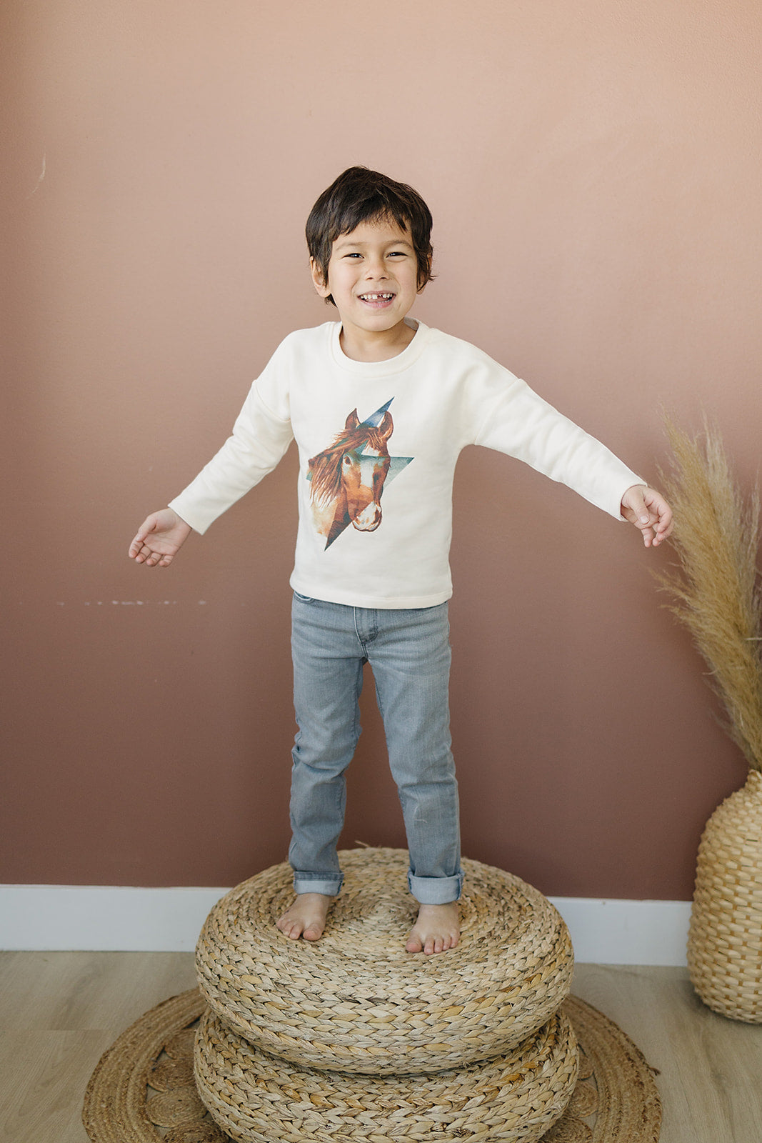 finley tee || bolt