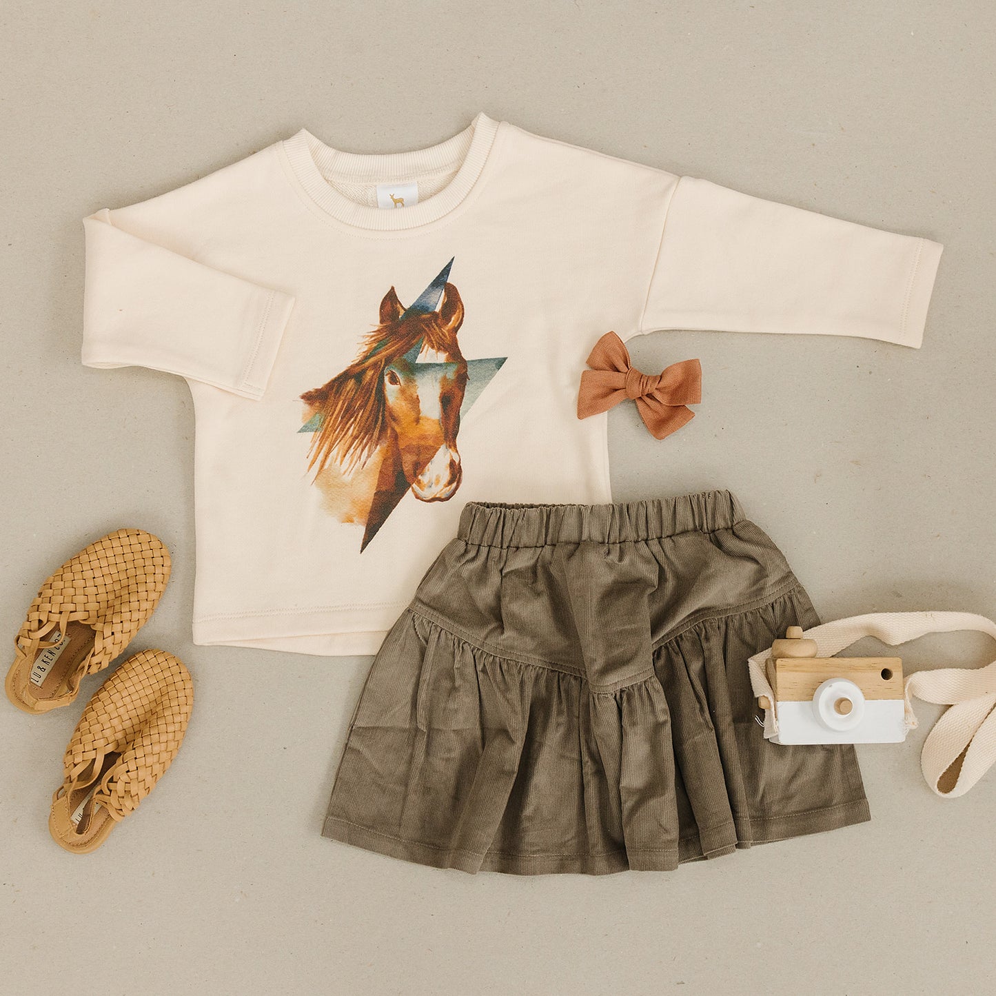 finley tee || bolt