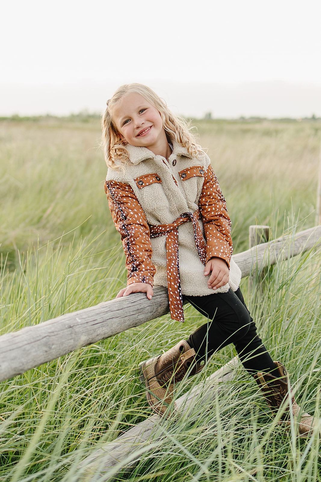 reagan sherpa quilted jacket || fawning over you (girls)
