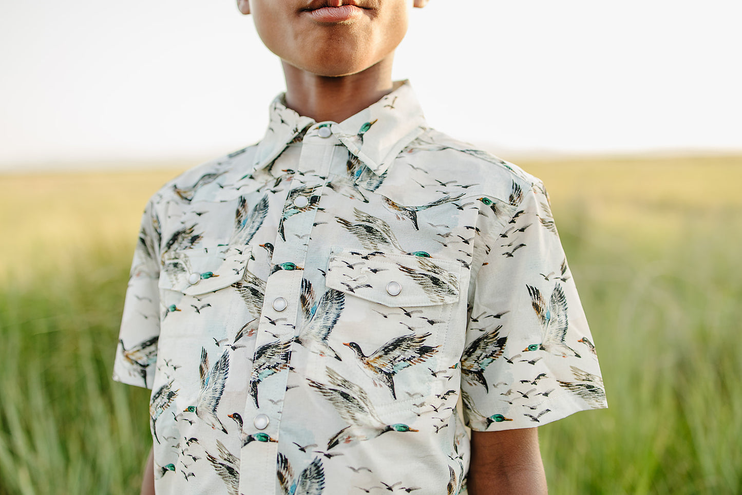 performance pearl snap || mallard sky (child)