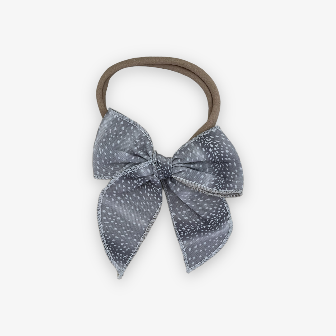 fable bow on band || doe