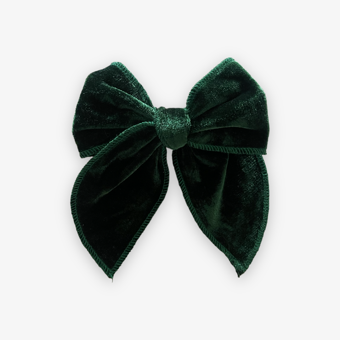 fable bow on clip || evergreen velvet